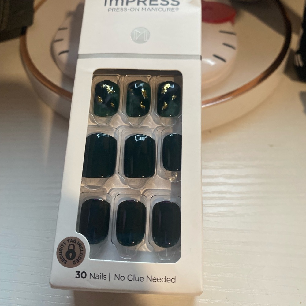 Press on nails - Picture 3 of 11